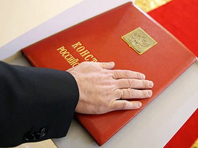 СФ отправил на подпись Путину поправки в Конституцию о несменяемых сенаторах