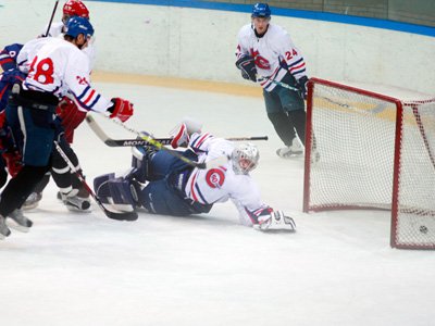 Суд разрешил спор вокруг хоккеистов &quot;Крыльев советов&quot; в пользу игроков