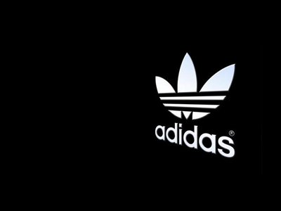 Суд дисквалифицировал одного из руководителей предприятия за незаконное использование знака &quot;Adidas&quot;