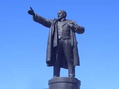 По порочащей надписи на памятнике Ленину возбуждено уголовное дело