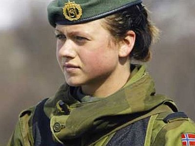 Норвегия стала первой европейской страной с обязательной воинской повинностью для женщин