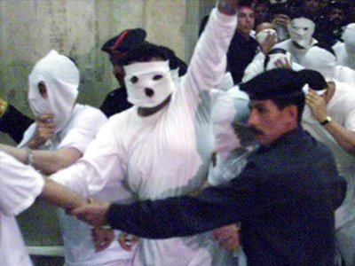 В Египте осуждены восемь участников видео однополой свадьбы
