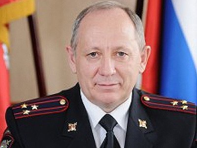 Глава УВД по ЗАО Москвы подал в отставку после того, как его подчиненных засняли в интим-салоне