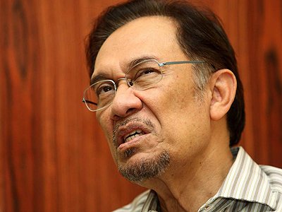 Высшая инстанция Малайзии подтвердила, что лидер оппозиции должен отсидеть 5 лет за гомосексуализм