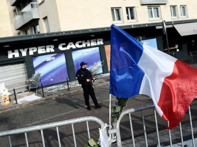 Во Франции бывшие заложники террориста подали в суд на СМИ