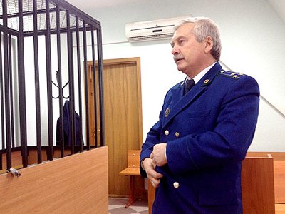 Прокурору Казани, уволившемуся после пожара в ТЦ &quot;Адмирал&quot; с 17 погибшими, нашли место в альма-матер