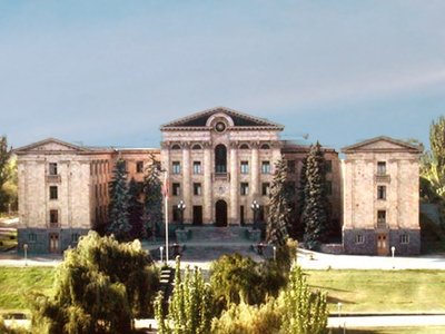 Армения: судьям разрешили вести заседания без подсудимых