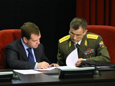 Медведев уволил замглавы Правового департамента МВД и 3 милицейских генералов