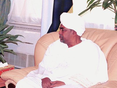 Глава Судана, не боясь выписанного МУС ордера на его арест, вылетел в Чад