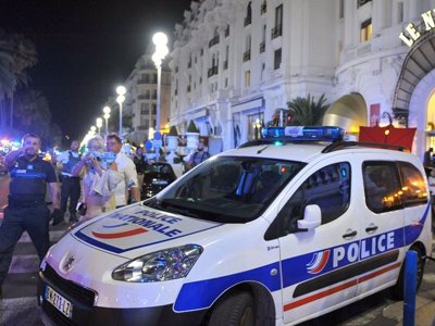 Во Франции пять человек предстанут перед судом по делу о теракте в Ницце