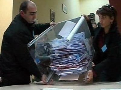 Генпрокуратура: инспектор УФМС продавала гражданство грузинам 