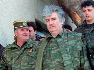 Против Караджича выдвинули новые обвинения
