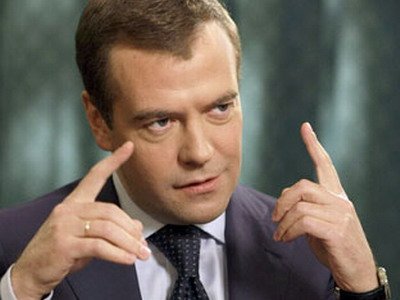 Медведев подписал закон о тотализаторах на ипподромах