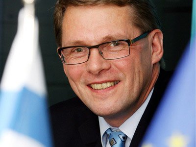 Финского экс-премьера заподозрили в коррупции