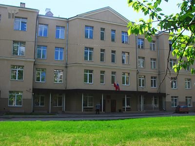 У здания Дорогомиловского суда г. Москвы взорвалась иномарка