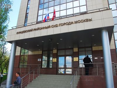 Председатель Мосгорсуда просит возбудить дело на помощницу судьи за подделку решений