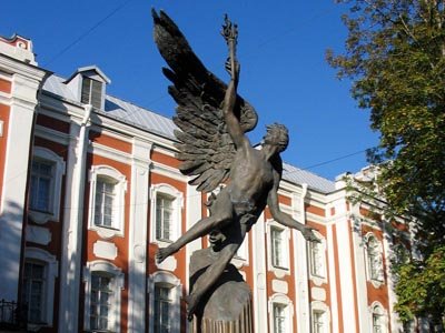 СПбГУ подает в суд на декана факультета журналистики