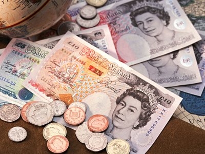 Британские банки могут брать плату за превышение кредита